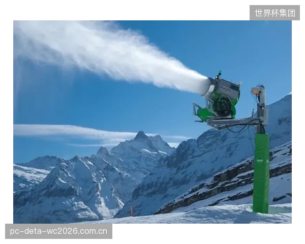 萬科松花湖度假區採用Sufag造雪機精準的霧化校準，實現了符合國際雪聯（FIS）認證的“冰狀雪”賽道鋪設